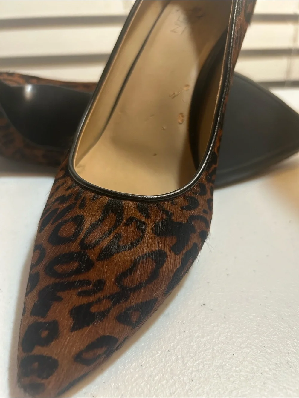 Naturalizer leopard print calf-hair—- kitten heel pumps